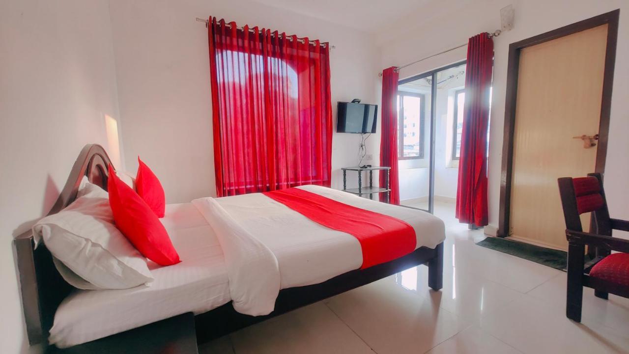 Lumino Karthika Hotel มุนนาร์ ภายนอก รูปภาพ